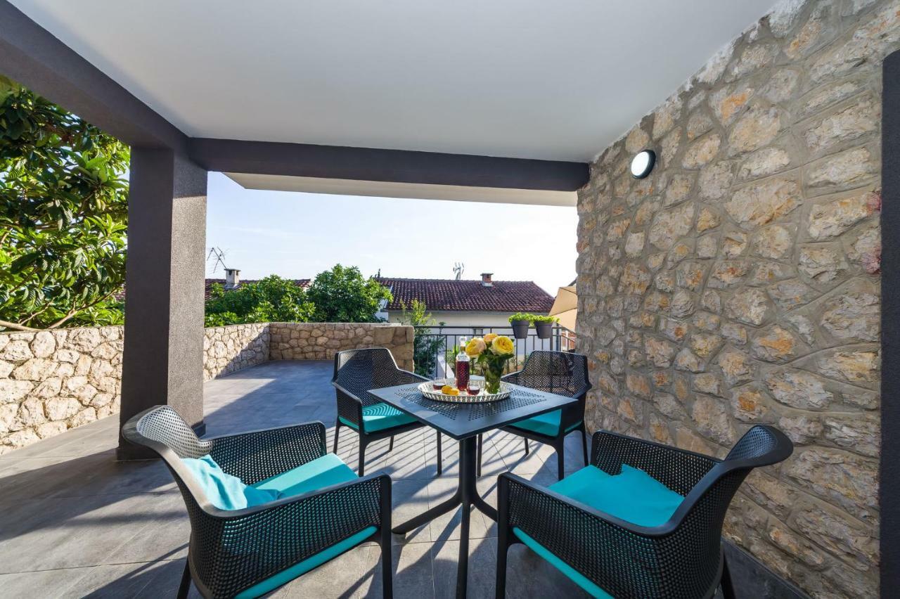 Sestrice Apartment Drage Exterior photo