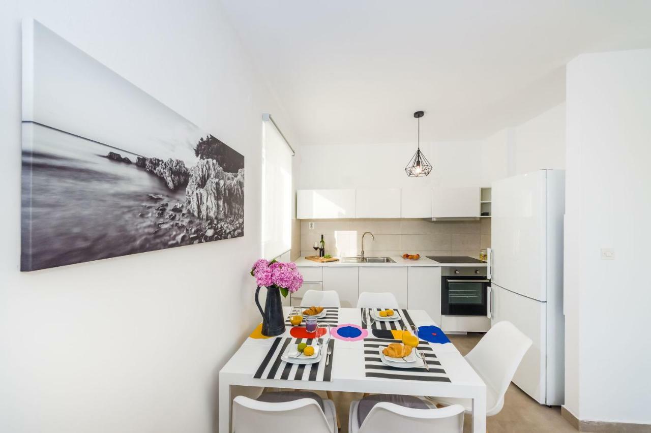 Sestrice Apartment Drage Exterior photo